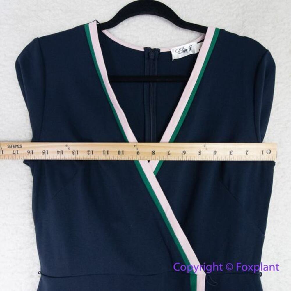 Eliza J‎ Contrast Trim Surplice V-Neck Wrap blue Dress, size 8 - Picture 10 of 16